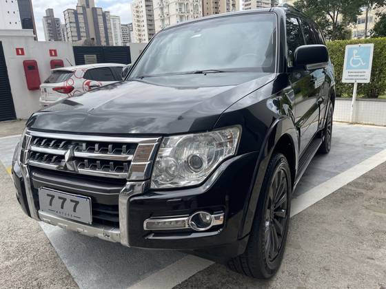 MITSUBISHI PAJERO FULL 3.2 HPE 4X4 16V TURBO INTERCOOLER DIESEL 4P AUTOMÁTICO MITSUBISHI PAJERO FULL 3.2 HPE 4X4 16V TURBO INTERCOOLER DIESEL 4P AUTOMÁTICO